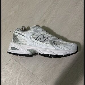 New Balance 530 White and Silver Athletic Shoes